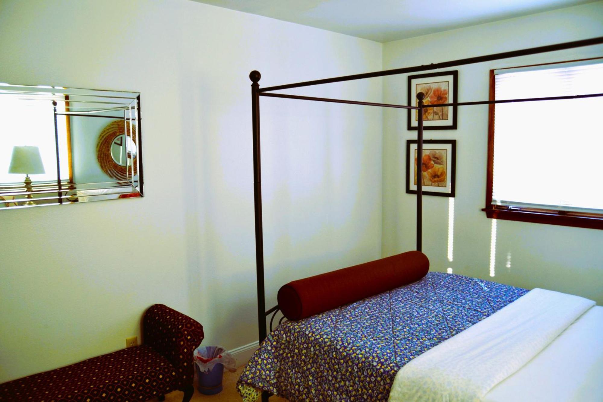 Arhaus 3 Apartment Grand Forks Ngoại thất bức ảnh
